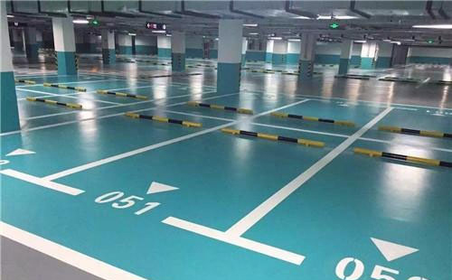 东乡东乡环氧地坪中涂：构筑坚固地面的关键环节
